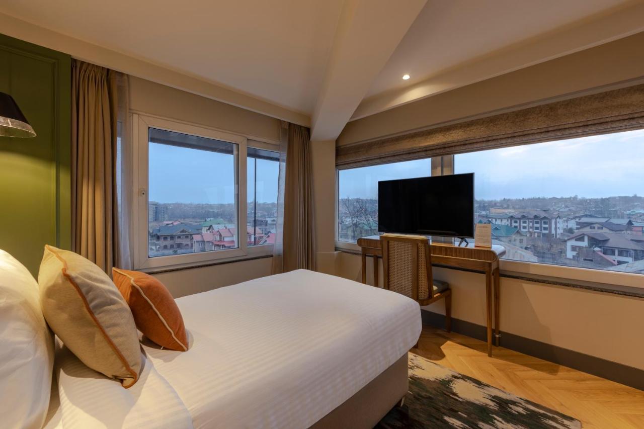 Sarovar Portico Srinagar 외부 사진