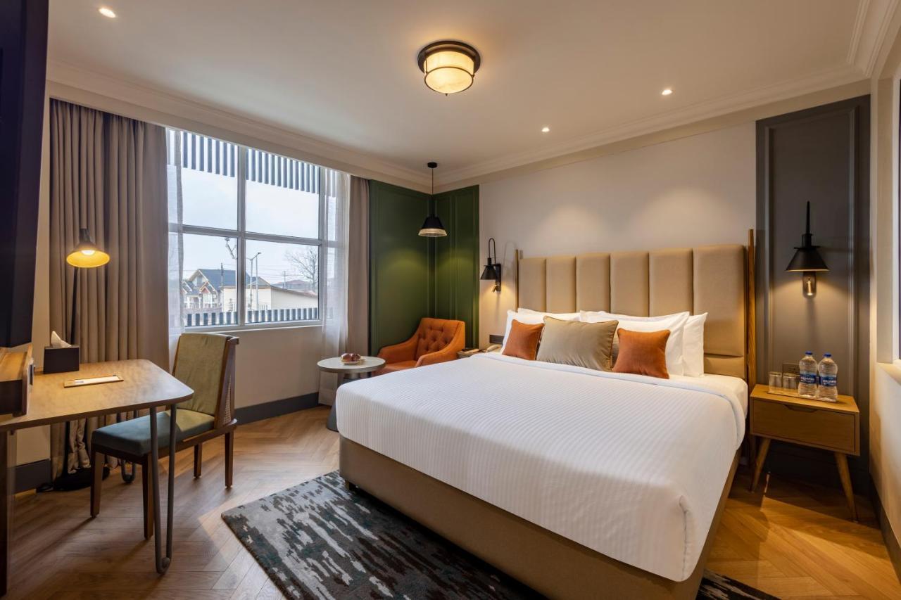 Sarovar Portico Srinagar 외부 사진